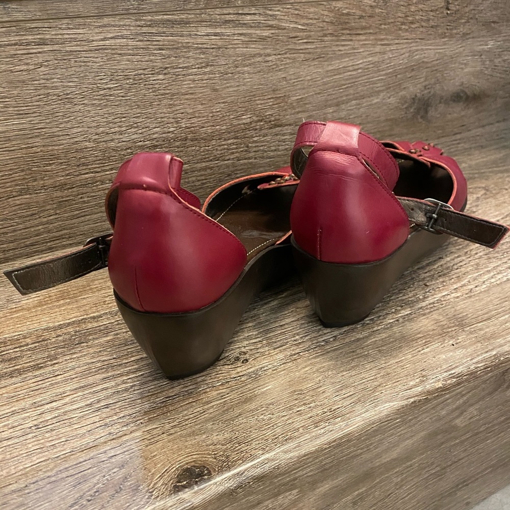 Leather Sandals - Picture 3 of 3